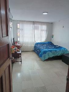 Casa de 5 alcobas en venta en Carvajal, Bogotá, 380 m² · foto 2 de 18