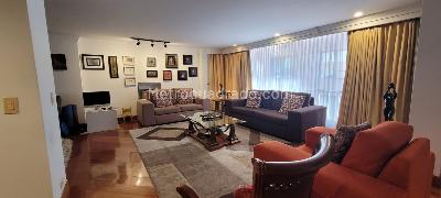Apartamento de 4 alcobas en venta en Chico Reservado, Bogotá, 266 m² · foto 2 de 20