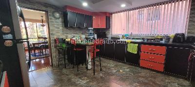 Apartamento de 4 alcobas en venta en Chico Reservado, Bogotá, 266 m² · foto 18 de 20