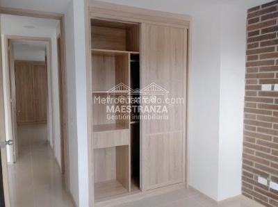 Apartamento de 2 alcobas en venta en Manchester, Bello, 61 m² · foto 2 de 8