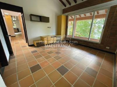 Casa de 4 alcobas en venta en Loma Del Escobero, Envigado, 260 m² · foto 9 de 13