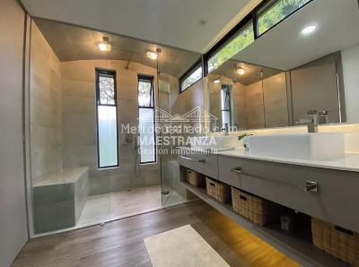 Casa de 3 alcobas en venta en Llanogrande, Rionegro, 360 m² · foto 2 de 20