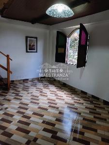 Casa de 3 alcobas en venta en Santa Elena, Medellín, 1000 m² · foto 9 de 20