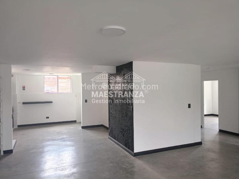 Modern 3BR Apartment with 2 Baths and Parking in Aguacatala