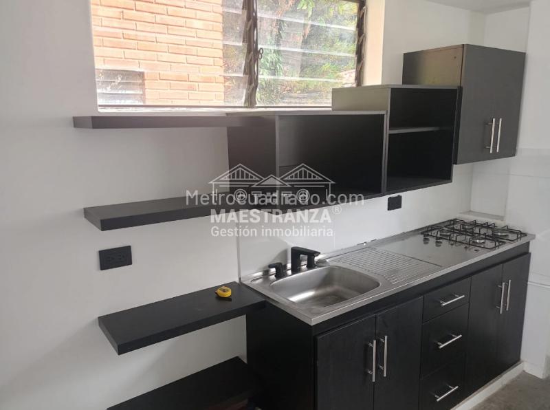 Apartamento moderno de 3 Alcobas, 2 Baños y Parqueadero en Aguacatala - 4