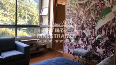 Apartamento en venta en Altos Del Poblado, Medellín · foto 8 de 17