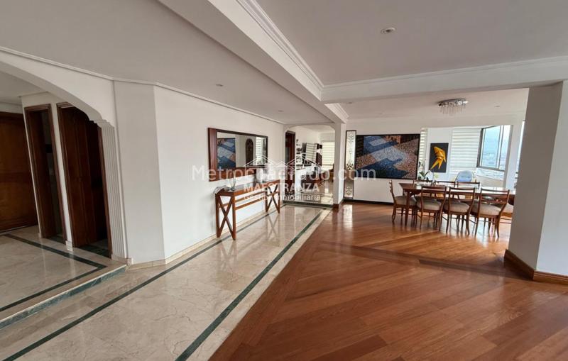 Elegant 3BR Apartment in Loma De Los Parra - 2