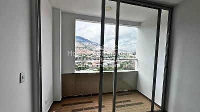 Apartamento de 2 alcobas en venta en Manchester, Bello, 60 m² · foto 3 de 13