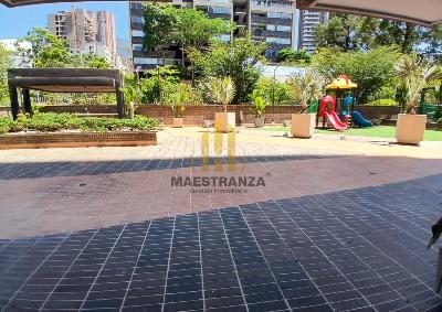 Apartamento de 3 alcobas en arriendo en Loma De Los Parra, Medellín, 136 m² · foto 15 de 20