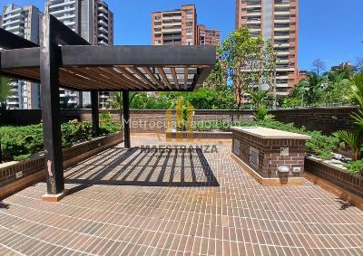 Apartamento de 3 alcobas en arriendo en Loma De Los Parra, Medellín, 136 m² · foto 16 de 20