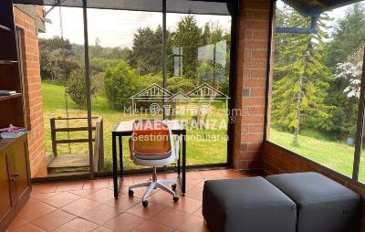 Casa de 5 alcobas en venta en Santa Elena, Medellín · foto 6 de 15
