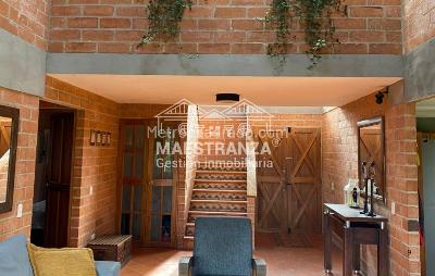 Casa de 5 alcobas en venta en Santa Elena, Medellín · foto 8 de 15