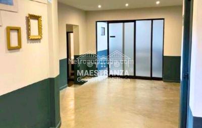 Casa de 5 alcobas en venta en Patio Bonito, Medellín, 650 m² · foto 2 de 16