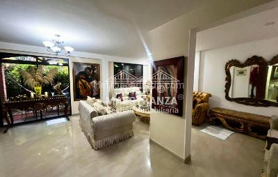 Casa de 5 alcobas en venta en El Poblado, Medellín, 300 m² · foto 6 de 20