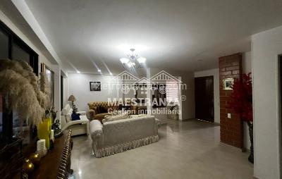 Casa de 5 alcobas en venta en El Poblado, Medellín, 300 m² · foto 7 de 20