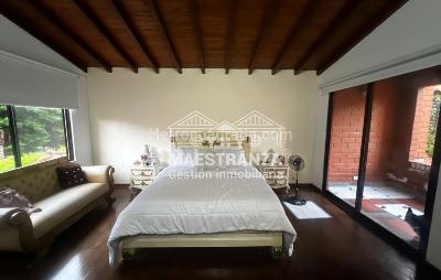 Casa de 5 alcobas en venta en El Poblado, Medellín, 300 m² · foto 12 de 20