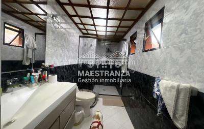 Casa de 5 alcobas en venta en El Poblado, Medellín, 300 m² · foto 20 de 20