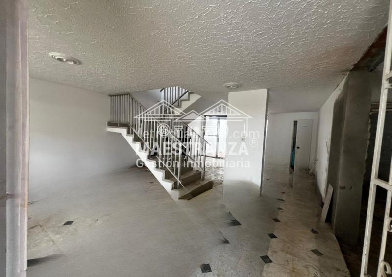 Versatile 5BR House for Commercial Use in Laureles - 7