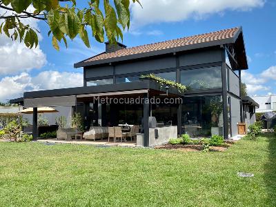 Casa de 3 alcobas en venta en Llanogrande, Rionegro, 1519 m² · foto 4 de 11