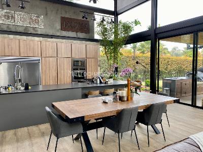 Casa de 3 alcobas en venta en Llanogrande, Rionegro, 1519 m² · foto 9 de 11