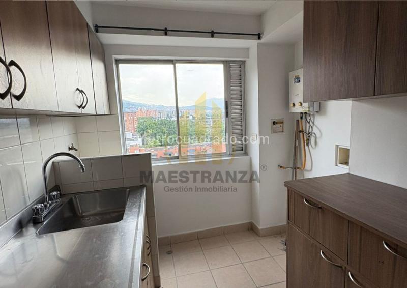 Apartamento Moderno de 3 Alcobas en Aguacatala - 4