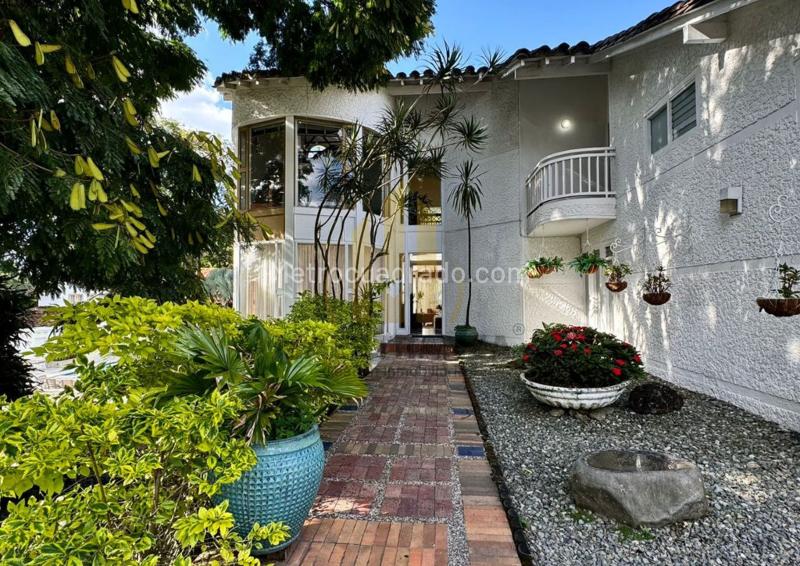 4BR House in Loma El Chocho (420 m²)