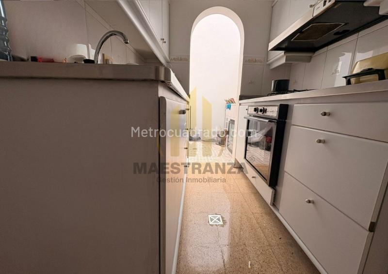 Charming 4BR House in Belen La Mota - 4