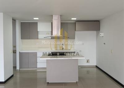 Apartamento de 3 alcobas en venta en Loma De Las Brujas, Envigado, 150 m² · foto 4 de 20