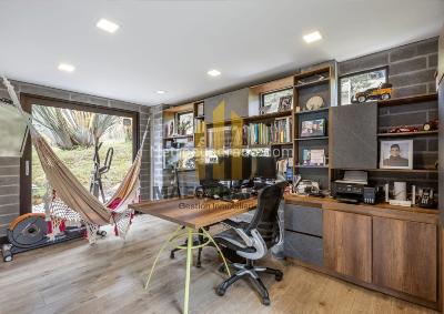 Casa de 3 alcobas en venta en Santa Elena, Medellín, 350 m² · foto 11 de 20