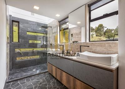 Casa de 3 alcobas en venta en Santa Elena, Medellín, 350 m² · foto 17 de 20