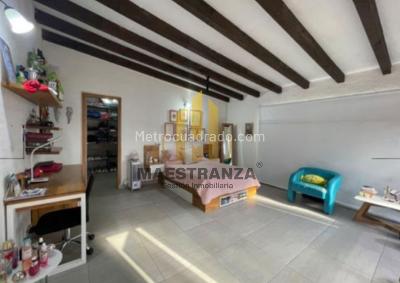 Casa de 5 alcobas en venta en Norte America, Bello, 480 m² · foto 17 de 20