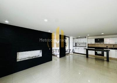 Apartamento de 3 alcobas en venta en Castropol, Medellín, 136 m² · foto 3 de 20