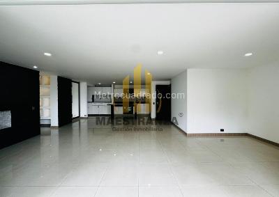 Apartamento de 3 alcobas en venta en Castropol, Medellín, 136 m² · foto 4 de 20