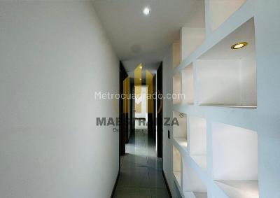 Apartamento de 3 alcobas en venta en Castropol, Medellín, 136 m² · foto 10 de 20