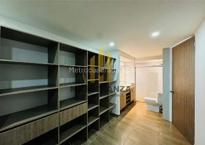 Apartamento de 3 alcobas en venta en Castropol, Medellín, 136 m² · foto 12 de 20