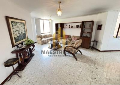 Apartamento de 3 alcobas en venta en Laureles, Medellín, 138 m² · foto 3 de 14