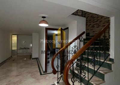 Casa de 4 alcobas en venta en Belen La Mota, Medellín, 334 m² · foto 5 de 19