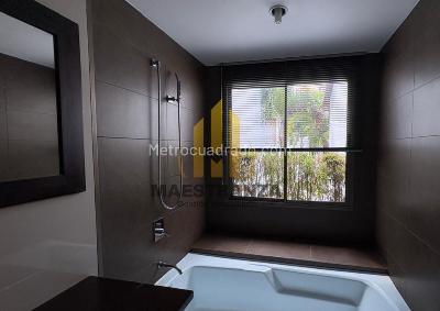 Casa de 3 alcobas en venta en Loma Del Chocho, Envigado, 218 m² · foto 12 de 16