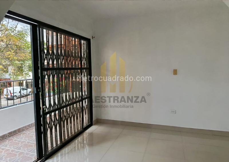 Casa de 3 Alcobas con Sala de Juegos en Belén Fátima - 7
