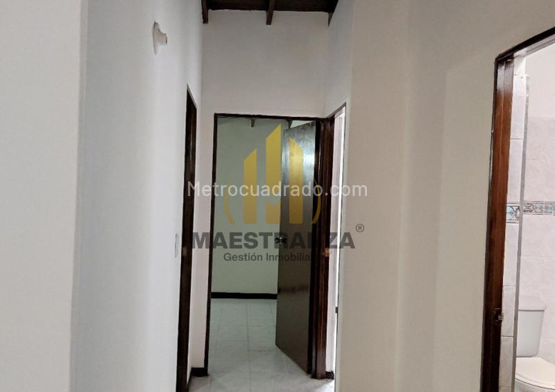 Casa Exclusiva de 4 Alcobas con Jardín en Belen Malibu - 6