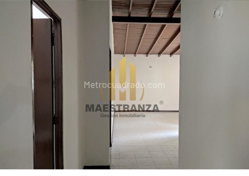 Casa Exclusiva de 4 Alcobas con Jardín en Belen Malibu - 7