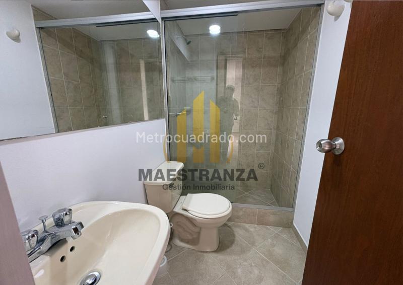Apartamento Moderno de 2 Alcobas en Patio Bonito Tranquilo - 3