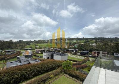 Casa de 5 alcobas en venta en Las Palmas, Medellín, 460 m² · foto 3 de 20