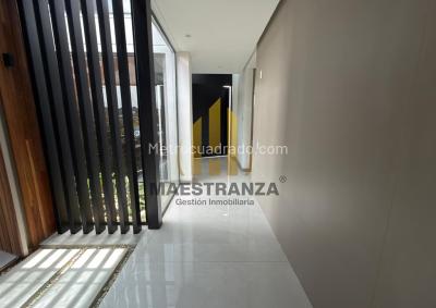 Casa de 5 alcobas en venta en Las Palmas, Medellín, 460 m² · foto 19 de 20