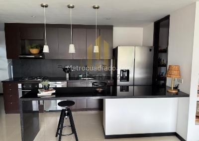 Apartamento de 2 alcobas en arriendo en El Poblado, Medellín, 145 m² · foto 4 de 20