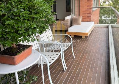 Apartamento de 2 alcobas en arriendo en El Poblado, Medellín, 145 m² · foto 16 de 20