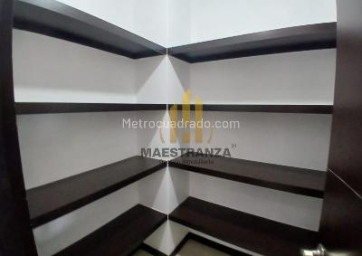Apartamento de 2 alcobas en arriendo en El Poblado, Medellín, 145 m² · foto 19 de 20