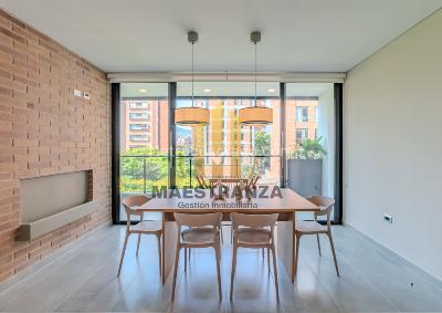 Apartamento de 3 alcobas en venta en Laureles, Medellín, 103 m² · foto 3 de 16