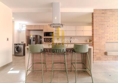 Apartamento de 3 alcobas en venta en Laureles, Medellín, 103 m² · foto 4 de 16