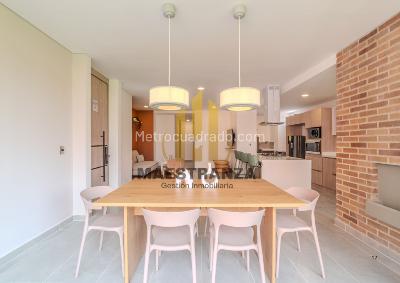 Apartamento de 3 alcobas en venta en Laureles, Medellín, 103 m² · foto 6 de 16